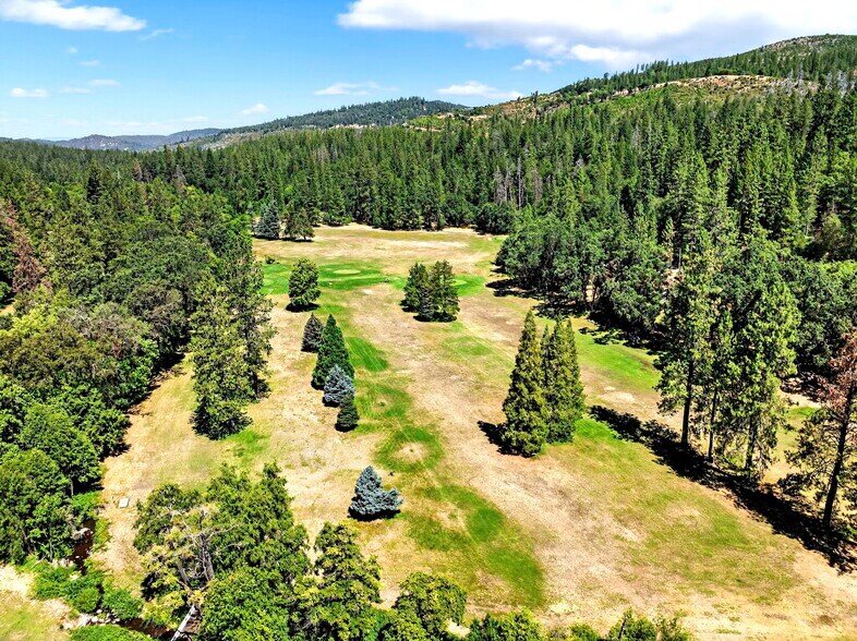 More Photos Of 16451 Golf rd, Cobb Golf Course Driving Range For Lease