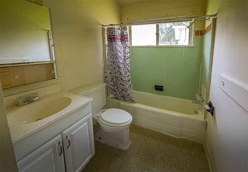 More Photos Of 501-515 Carpenter St, Akron Apartments For Sale