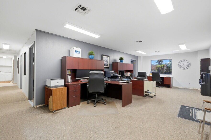 More Photos Of 1260 Buttonwillow Ave, Reedley Warehouse For Sale