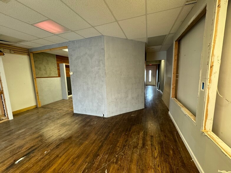 More Photos Of 51-53 W Montauk Hwy, Lindenhurst Storefront Retail Office For Sale