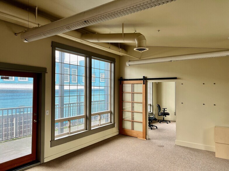 More Photos Of 3200-3220 1st Ave S, Seattle Office For Lease
