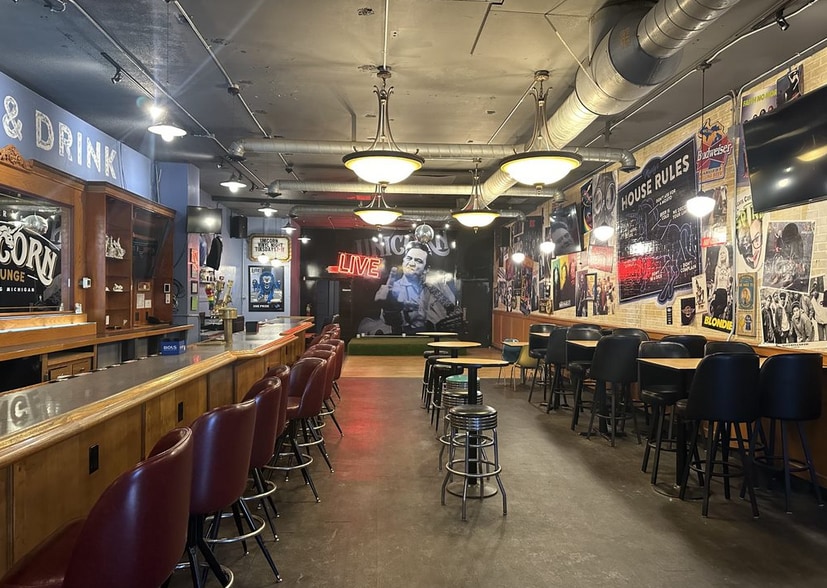 More Photos Of 327 E Grand River Ave, Lansing Storefront For Lease