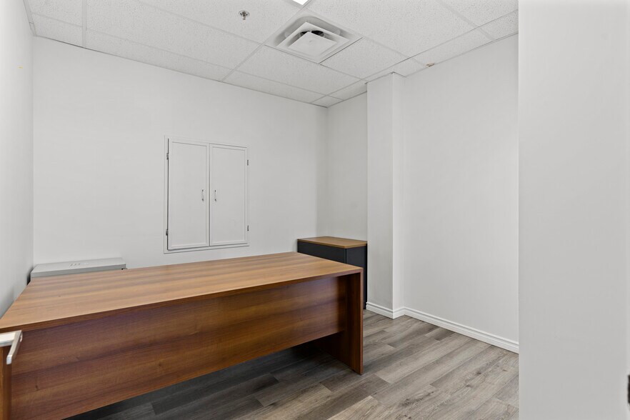 More Photos Of 4310 104 Av NE, Calgary Office For Sale