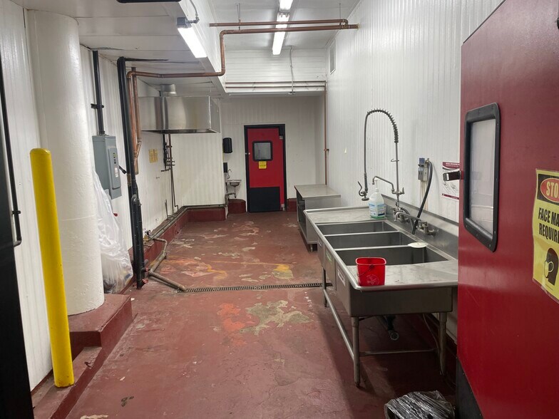More Photos Of 3931 S Leavitt St, Chicago Food Processing For Sale