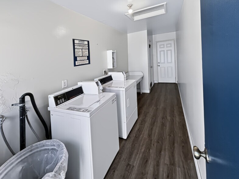 More Photos Of 460 S Buena Vista, San Jose Apartments For Sale