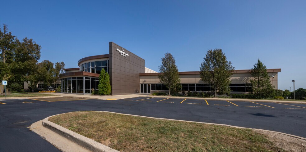 More Photos Of 6744 S Howell Ave, Oak Creek Office For Sale