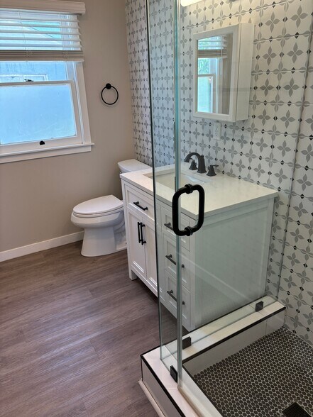 More Photos Of 183 N Waverly St, Orange Apartments For Sale