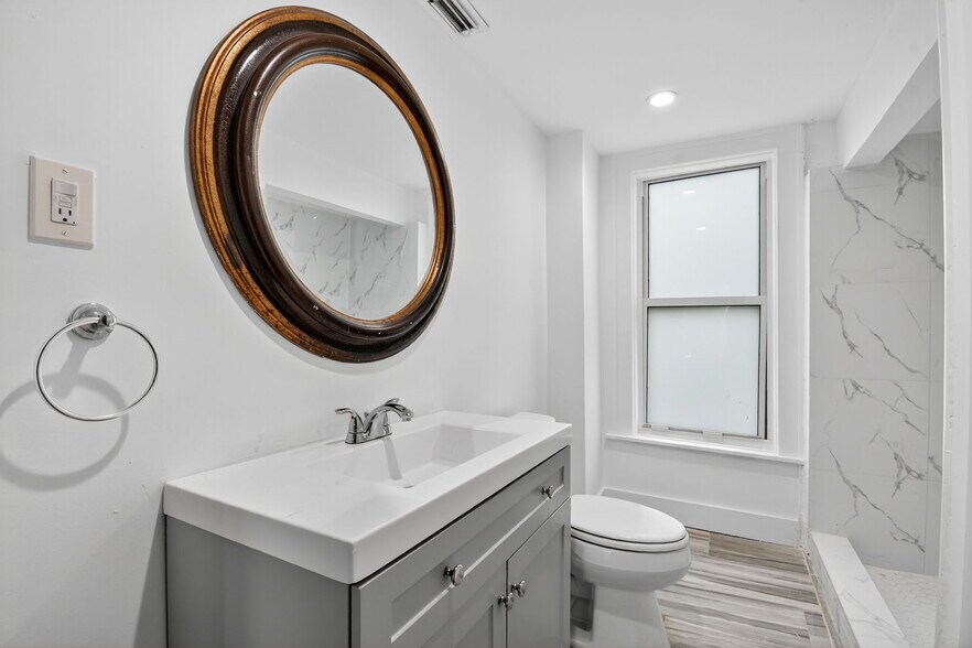 More Photos Of 220 SW 16th St, Dania Beach Office Residential For Sale