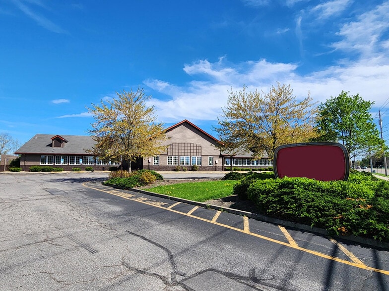 More Photos Of 1519 W River Rd N, Elyria Freestanding For Sale