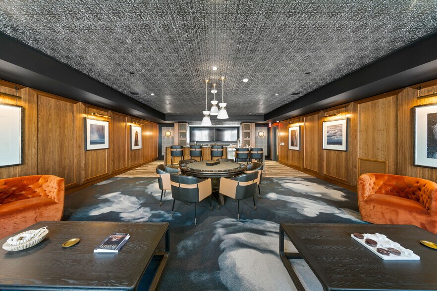 More Photos Of 585 Anton Blvd, Costa Mesa Apartments For Lease