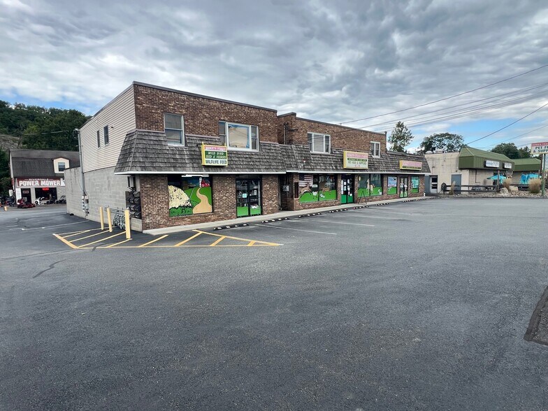 More Photos Of 90-96 Hamburg Tpke, Riverdale Freestanding For Sale