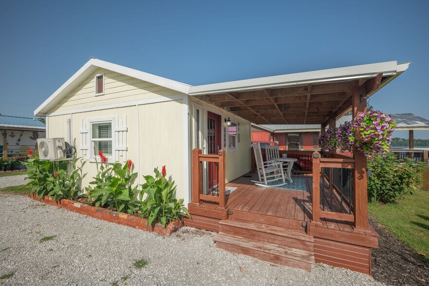 More Photos Of 64487 E 254 Loop, Grove Specialty For Sale
