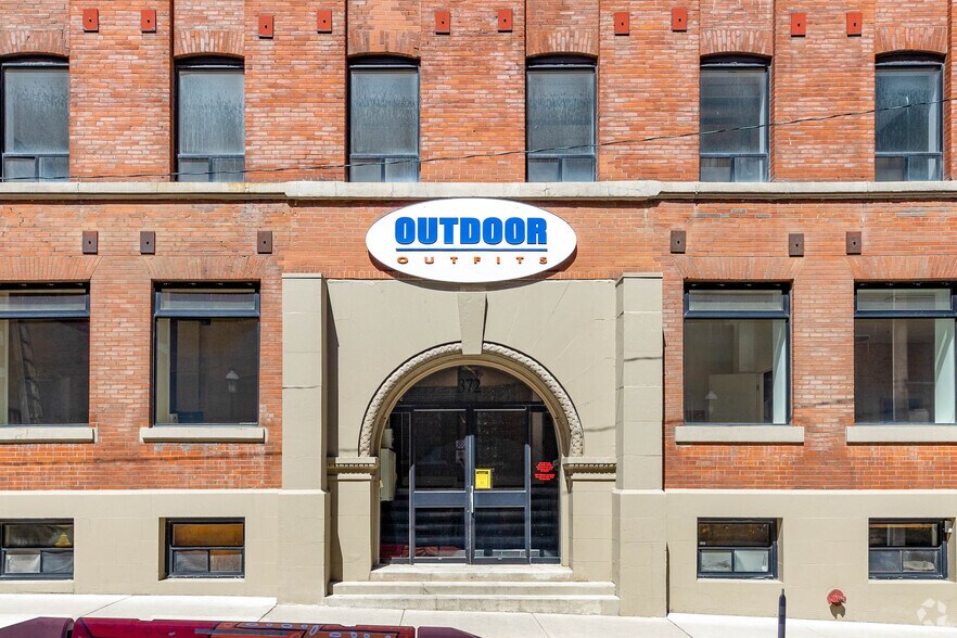 More Photos Of 372 Richmond St W, Toronto Office For Lease