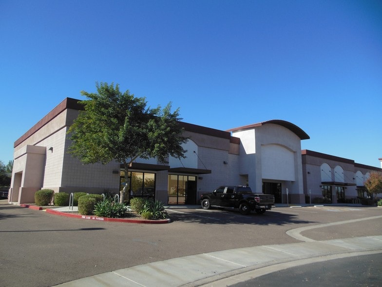 More Photos Of 1324 N Farrell Ct, Gilbert Warehouse For Sale