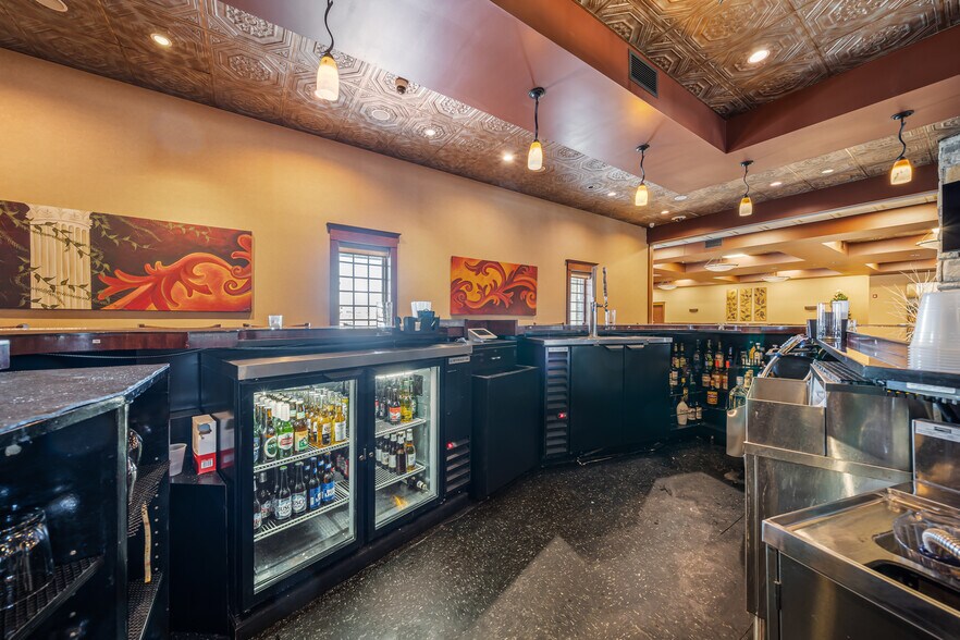 More Photos Of 3177 French Rd, De Pere Restaurant For Sale