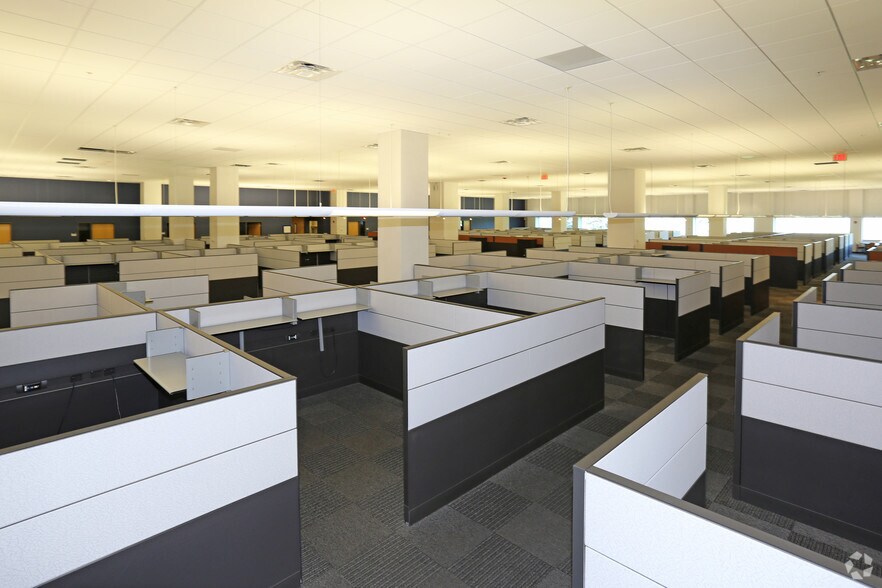 More Photos Of 2600 Manitou Rd, Rochester Research And Development For Sale