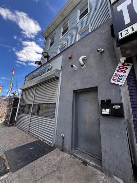 More Photos Of 119 W Broadway, Paterson Flex For Sale
