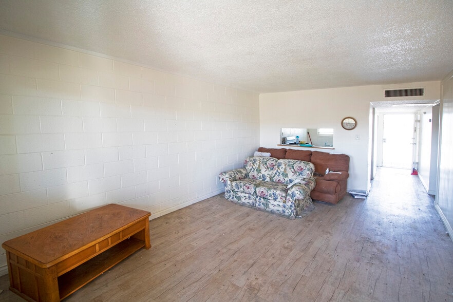 More Photos Of 5286 E Tropicana Ave, Las Vegas Apartments For Sale