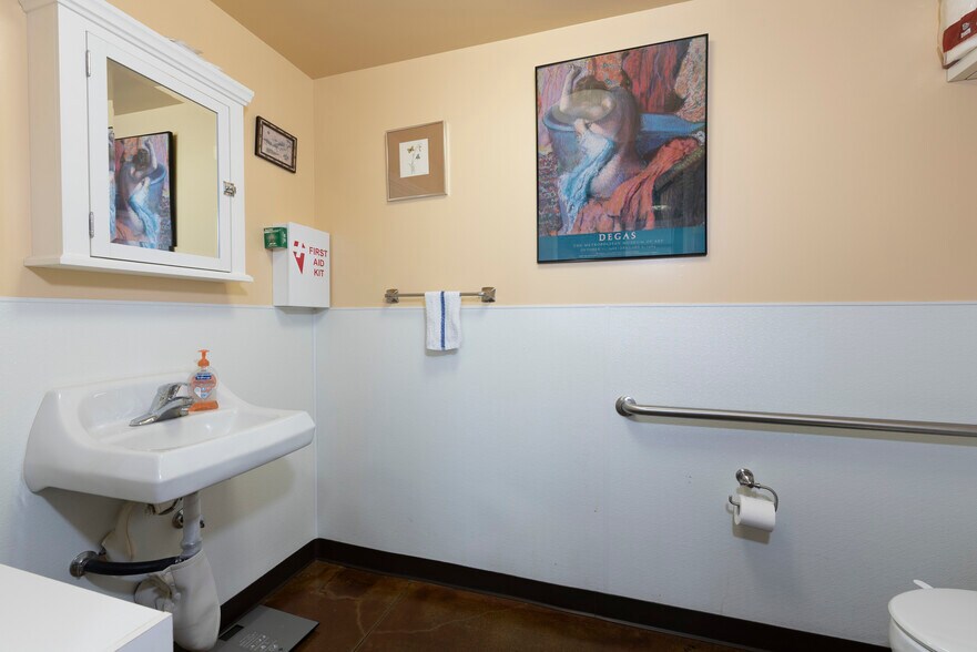 More Photos Of 1108 Sartori Ave, Torrance Office Residential For Sale