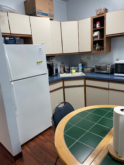 More Photos Of 1200 Industrial Rd, San Carlos Flex For Sale