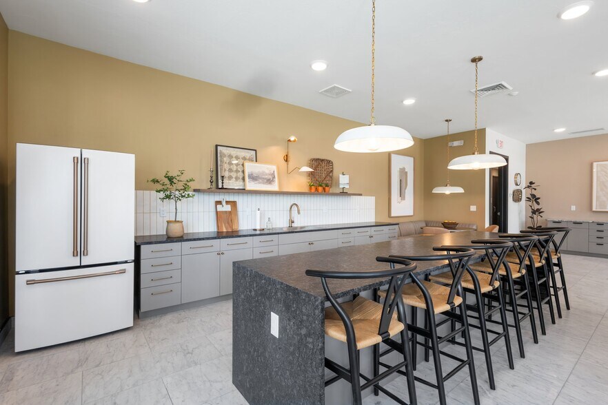 More Photos Of 1915 S Woodruff Ave, Idaho Falls Multifamily For Sale