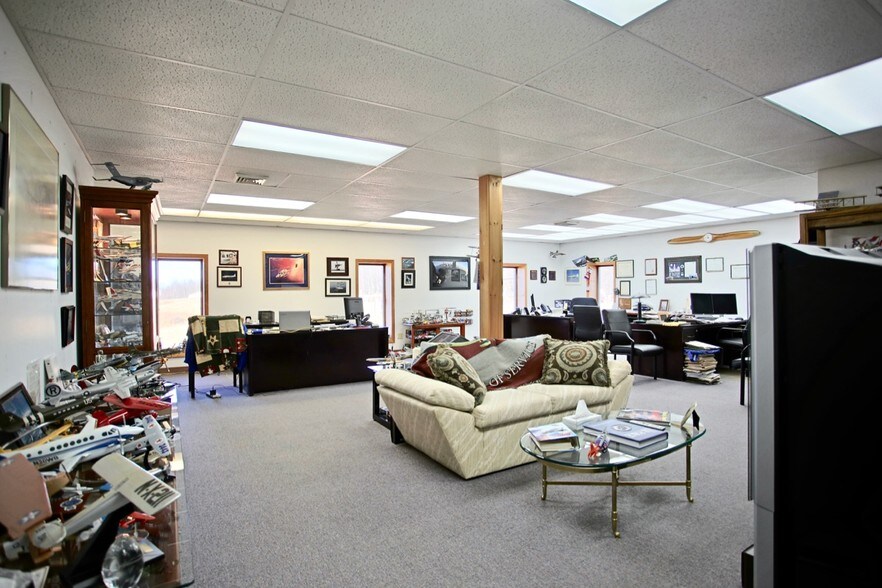 More Photos Of 79 Styles Way, Lagrangeville Light Distribution For Sale