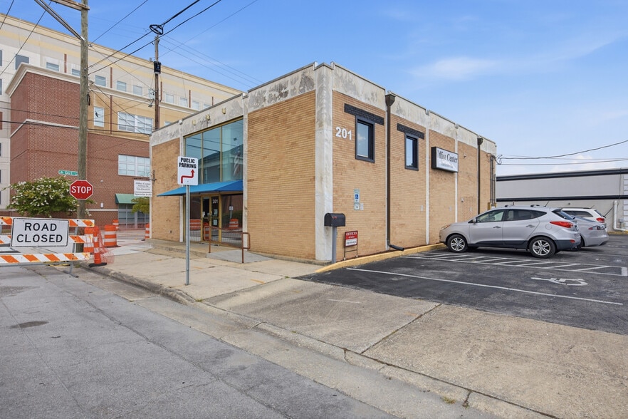 Primary Photo Of 201 New Bridge St, Jacksonville Office Residential For Sale