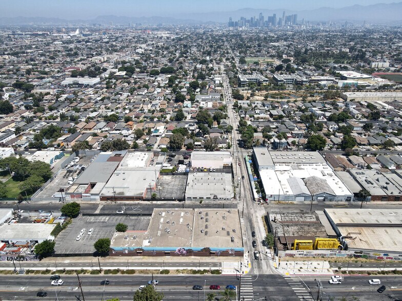 More Photos Of 5725 S San Pedro St, Los Angeles Warehouse For Sale