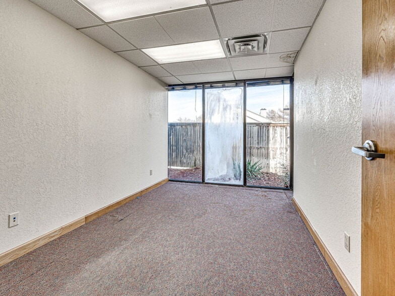 More Photos Of 11100 Stratford Dr, Oklahoma City Loft Creative Space For Sale