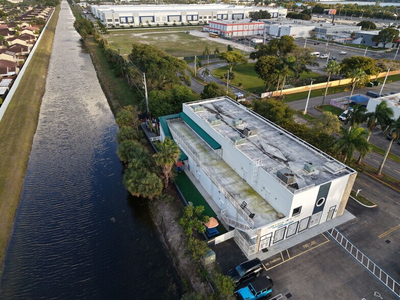 More Photos Of 6545 NW 169th St, Hialeah Medical For Sale