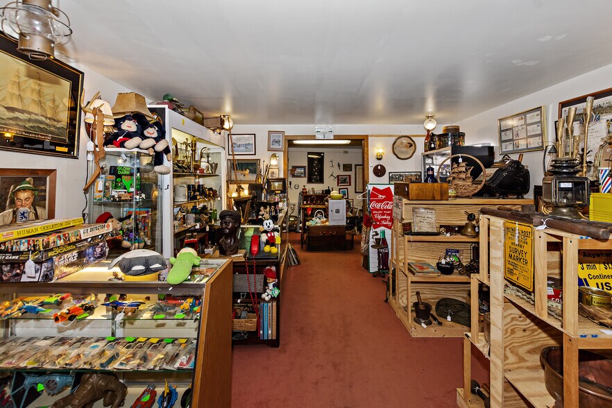 More Photos Of 109 Main St, Putnam General Retail For Sale