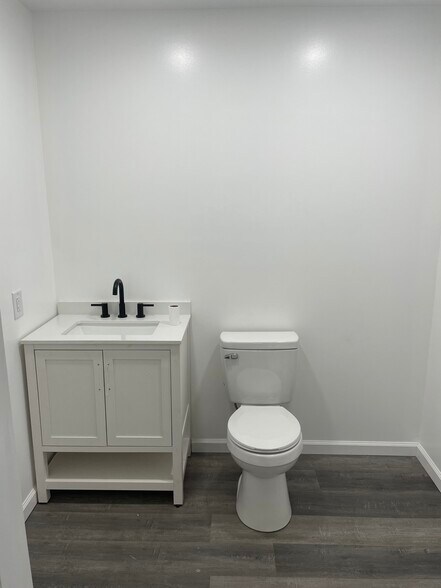 More Photos Of 501 Krebs Ave, Pascagoula Office Residential For Lease