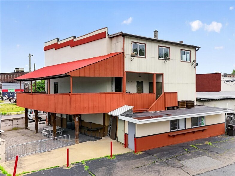More Photos Of 650-654 S Main St, Wilkes-Barre Bar For Sale
