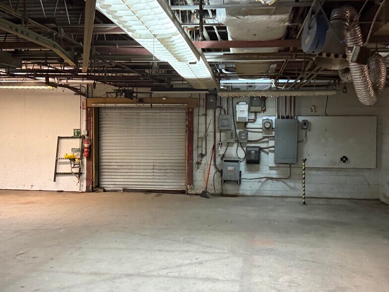 More Photos Of 1225 Streng St, Cincinnati Manufacturing For Sale