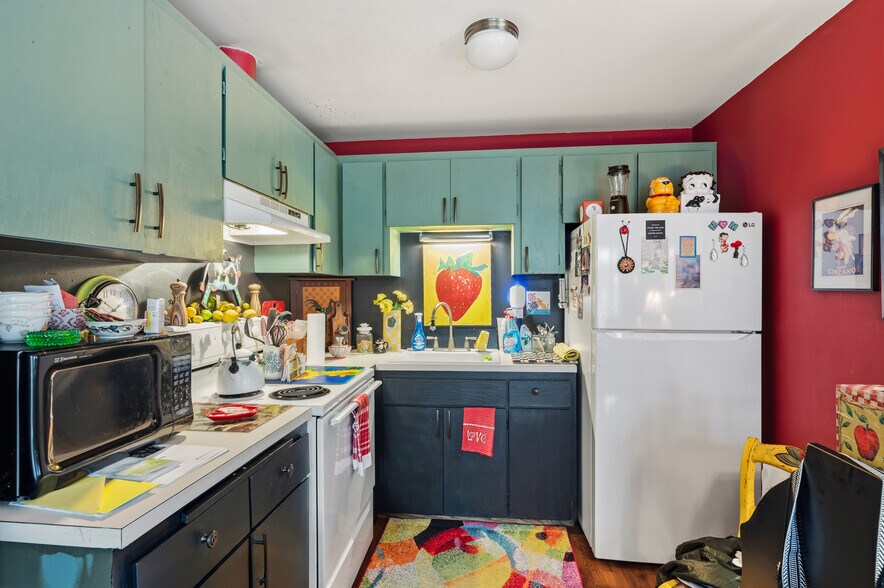 More Photos Of 200 Rainier Blvd N, Issaquah Multifamily For Sale