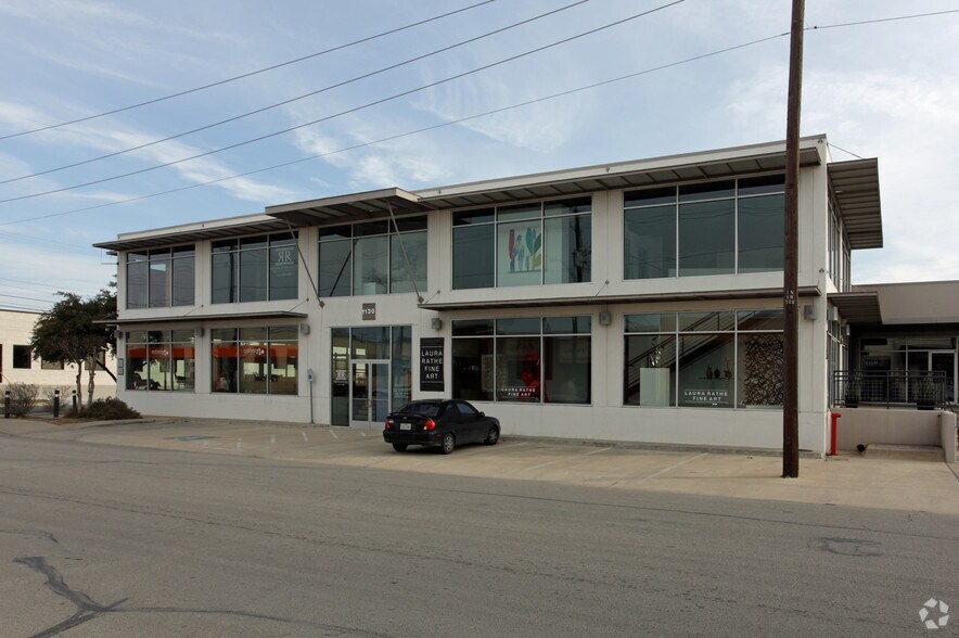 More Photos Of 1130 Dragon St, Dallas Showroom For Lease