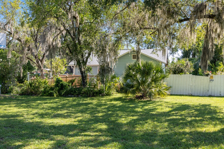 Primary Photo Of 1703 NE 8th Rd, Ocala Specialty For Sale