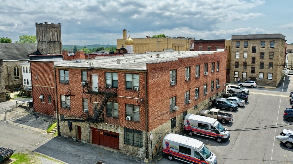 More Photos Of 207 S Heber St, Beckley Office For Sale