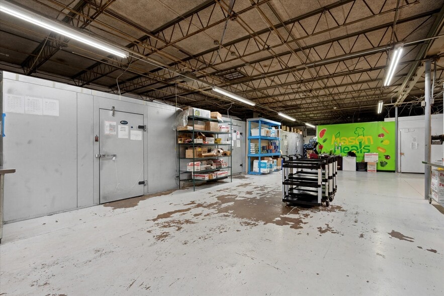 More Photos Of 1100-1104 E Berks St, Philadelphia Flex For Sale