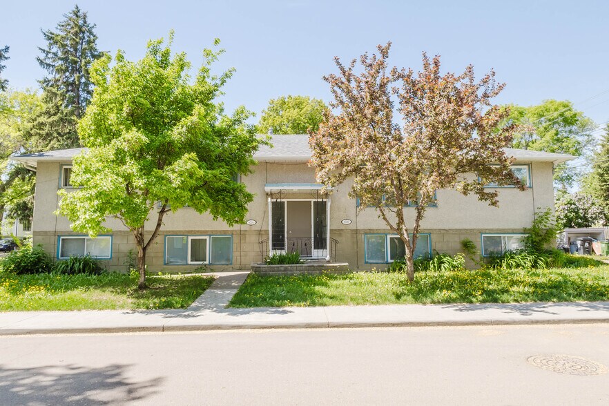 More Photos Of 8504 98 St NW, Edmonton Apartments For Sale