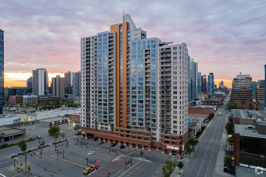 Primary Photo Of 1053 10th Ave SW, Calgary Apartments For Sale