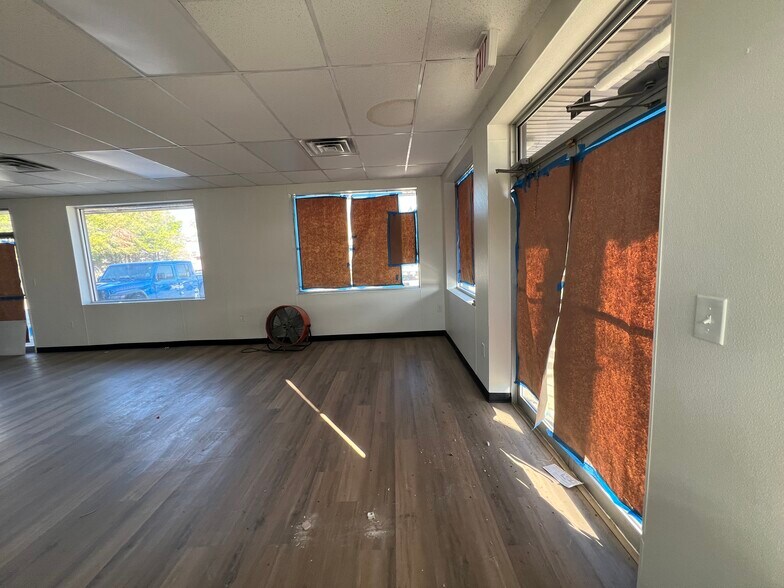 More Photos Of 203 W Judge Perez Dr, Chalmette Freestanding For Lease