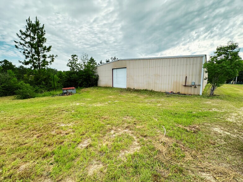 More Photos Of 391 Dumas Bailey Rd, Picayune Flex For Sale