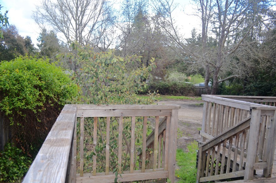 More Photos Of 5800 Valley Dr, Felton Apartments For Sale