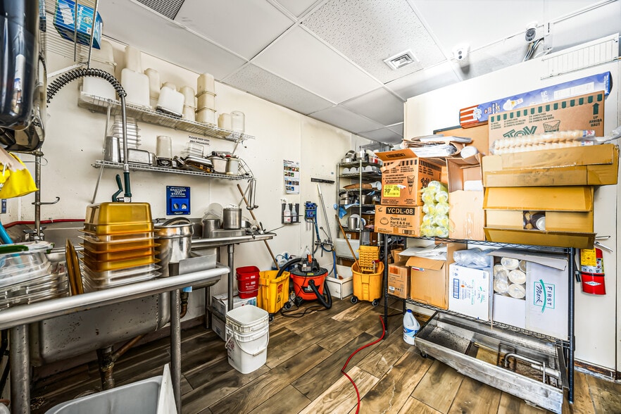 More Photos Of 1535 Memorial Dr, Chicopee Restaurant For Sale