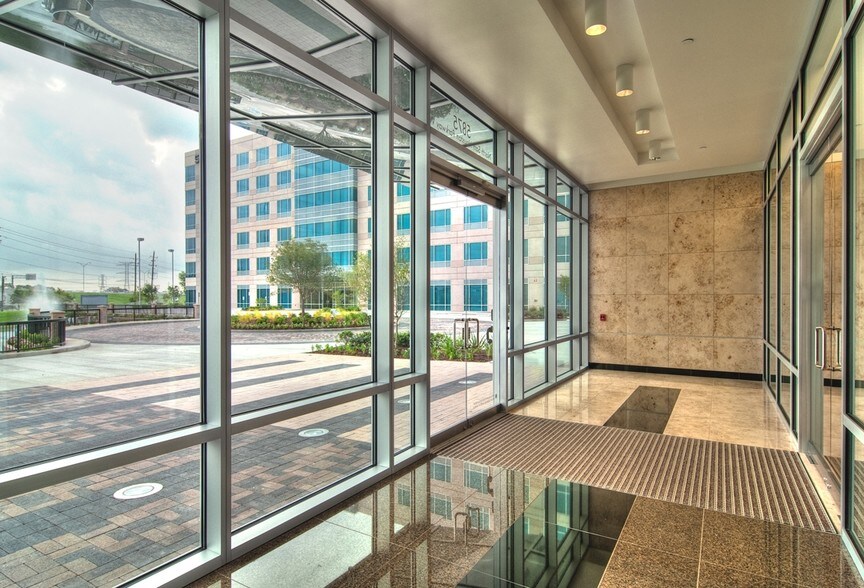More Photos Of 5775-5875 N Sam Houston Pky W, Houston Unknown For Lease
