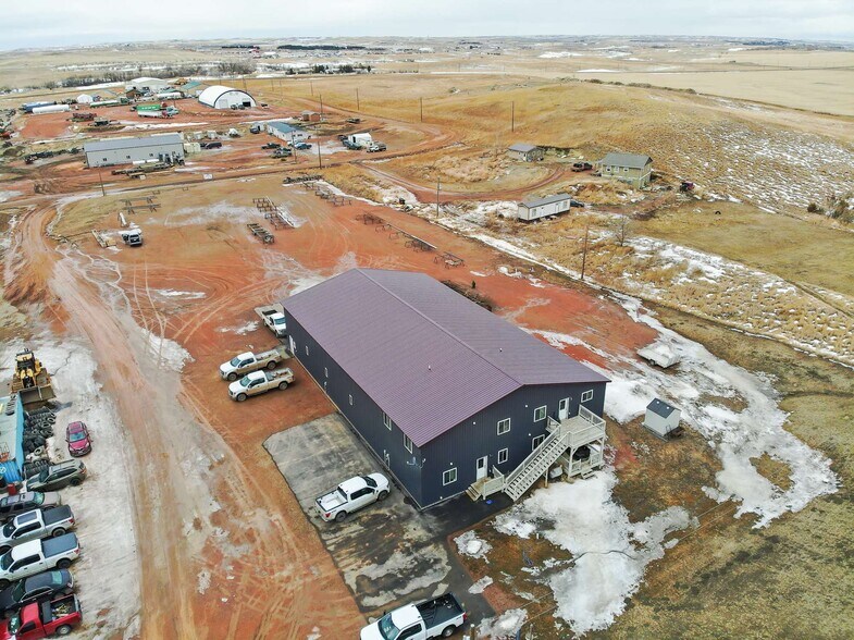 More Photos Of 2226 124th T Ave NW, Watford City Warehouse For Sale