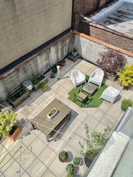 More Photos Of 11-11 44th Rd, Long Island City Loft Creative Space For Sale