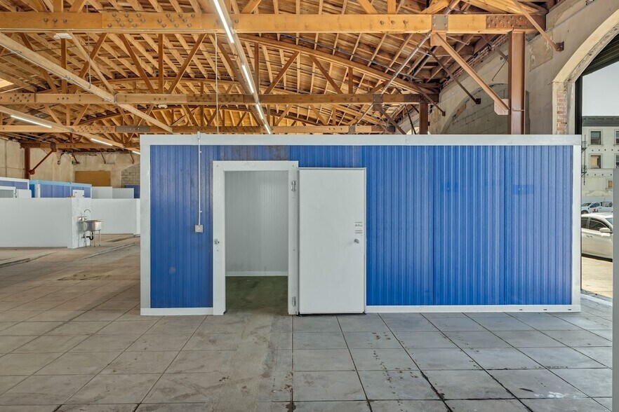 More Photos Of 707 E 7th St, Los Angeles Manufacturing For Lease