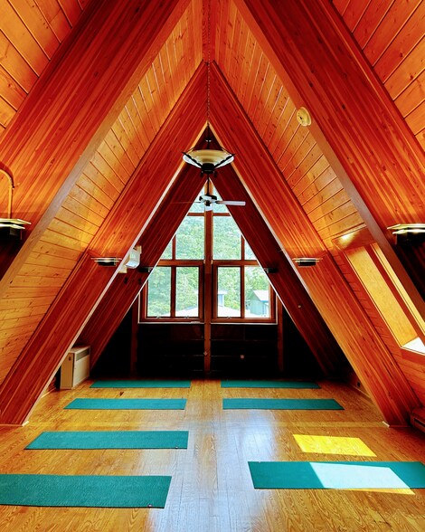 More Photos Of 6394 NY-86, Jay Hotel For Sale